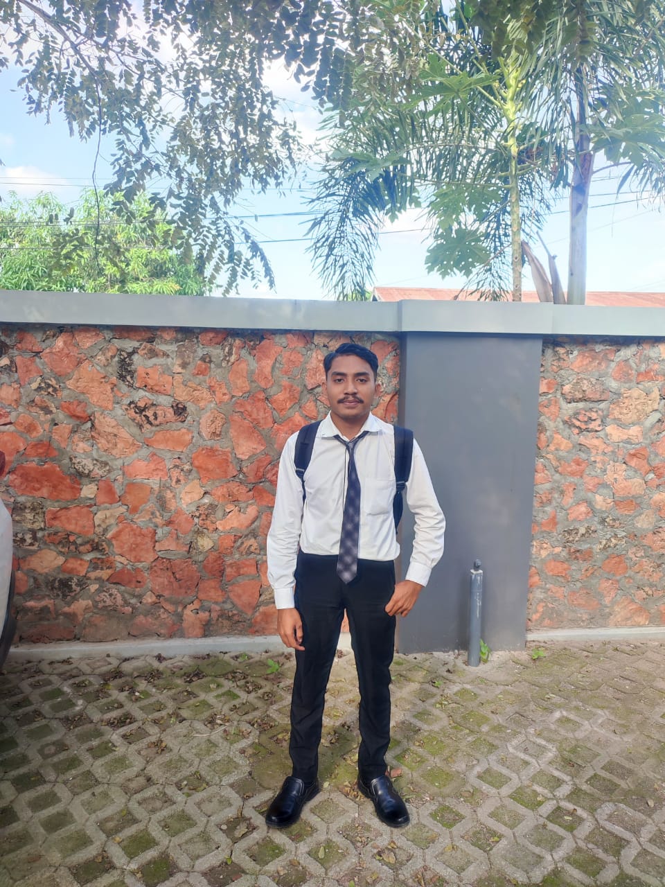 Adisaputra A.W. Kilimandu 